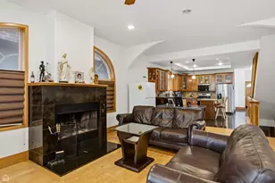1435 W 16th St, Chicago, IL 60608 - Photo 6
