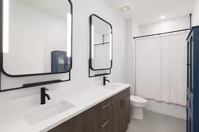948 W Sunnyside Avenue #407, Chicago, IL 60640 - Photo 8