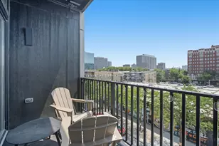 948 W Sunnyside Ave, Chicago, IL 60640 - Photo 10