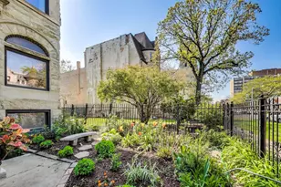 4553 S Ellis Ave, Chicago, IL 60653 - Photo 4