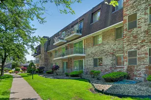 3235 S Manor Dr, Lansing, IL 60438 - Photo 1