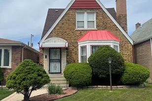10216 S Calumet Ave, Chicago, IL 60628 - Photo 1
