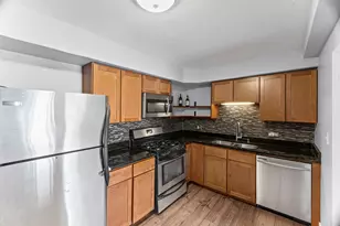 160 S La Londe Ave, Addison, IL 60101 - Photo 6