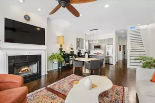 2427 W Augusta Blvd, Chicago, IL 60622 - Photo 4