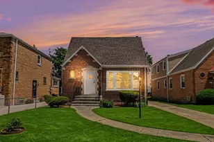 10827 S Peoria St, Chicago, IL 60643 - Photo 1