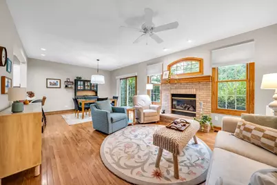 525 Linden Court, Geneva, IL 60134 - Photo 4