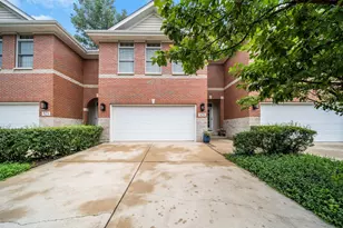 525 Linden Ct, Geneva, IL 60134 - Photo 2