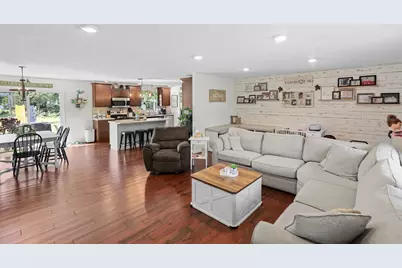 380 Northwood, Salem, IL 62881 - Photo 6