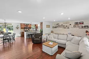 380 Northwood, Salem, IL 62881 - Photo 6