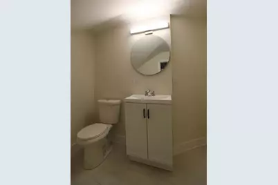 8014 S Yates Boulevard, Chicago, IL 60617 - Photo 14