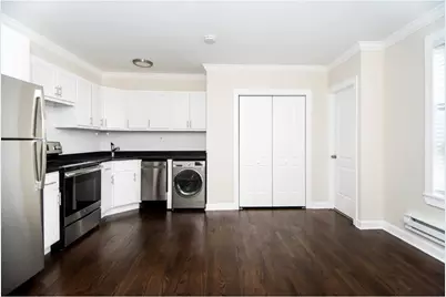 3345 N Marshfield Avenue #302, Chicago, IL 60657 - Photo 2
