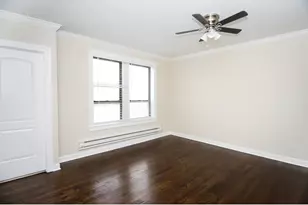3345 N Marshfield Ave, Chicago, IL 60657 - Photo 4