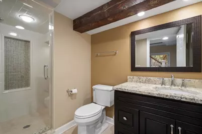 [Address not provided], Evanston, IL 60201 - Photo 30