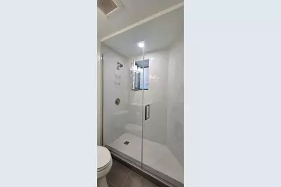 2230 W Wilson Avenue #G, Chicago, IL 60625 - Photo 20