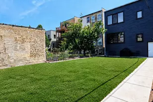 2230 W Wilson Ave, Chicago, IL 60625 - Photo 30