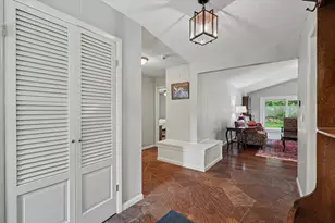 706 La Sell Dr, Champaign, IL 61820 - Photo 8