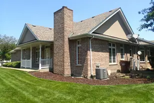 8107 Nielsen Dr, Tinley Park, IL 60477 - Photo 2