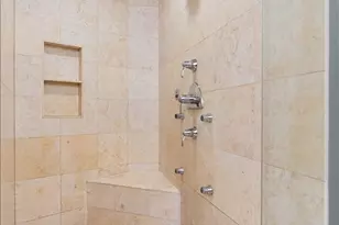 930 W Wolfram St, Chicago, IL 60657 - Photo 24