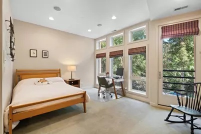 930 W Wolfram Street, Chicago, IL 60657 - Photo 26
