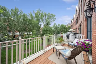 1842 Admiral Ct, Glenview, IL 60026 - Photo 30