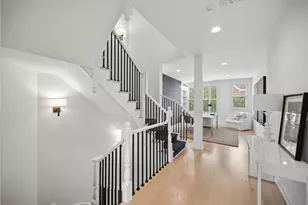 1842 Admiral Ct, Glenview, IL 60026 - Photo 18
