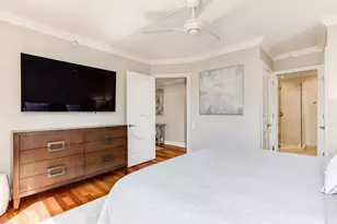 221 E Walton Pl, Chicago, IL 60611 - Photo 14