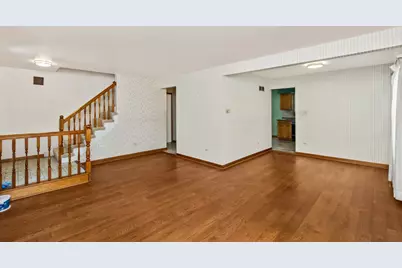 18604 Carpenter Street, Homewood, IL 60430 - Photo 2