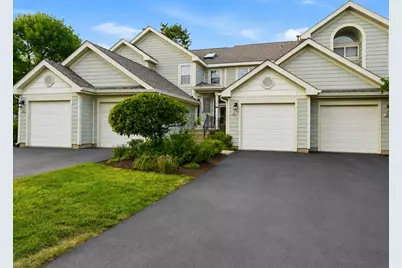 184 W Hamilton Drive, Palatine, IL 60067 - Photo 1