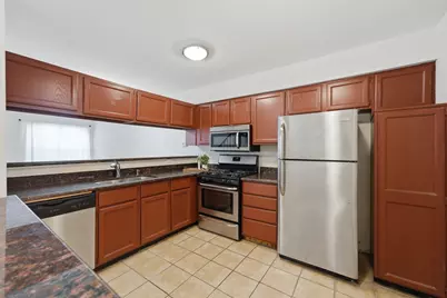 184 W Hamilton Drive, Palatine, IL 60067 - Photo 6