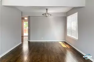 3270 Hopewell Dr, Aurora, IL 60504 - Photo 6