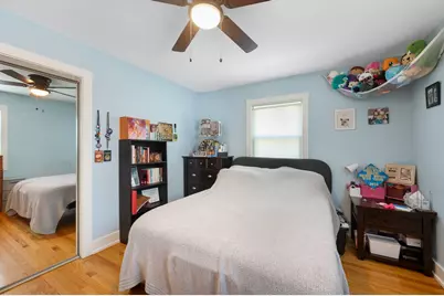 831 S Wisconsin Avenue, Villa Park, IL 60181 - Photo 12