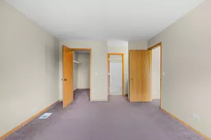 727 Elm Ln, Woodstock, IL 60098 - Photo 10