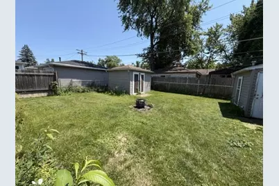 17 Sycamore Avenue, Carpentersville, IL 60110 - Photo 12