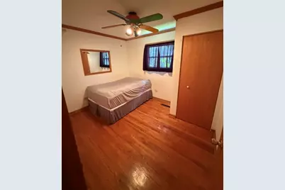 17 Sycamore Avenue, Carpentersville, IL 60110 - Photo 8