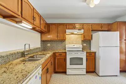 373 Goshawk Lane, Deerfield, IL 60015 - Photo 2
