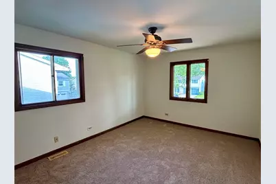1450 Sturbridge Court, Hoffman Estates, IL 60192 - Photo 22