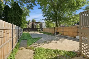4024 W Arthington St, Chicago, IL 60624 - Photo 38