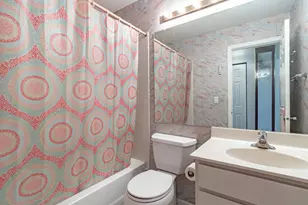 692 Hapsfield Ln, Buffalo Grove, IL 60089 - Photo 16