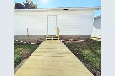 123 W College Street, Harrisburg, IL 62946 - Photo 16
