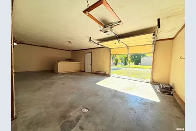 123 W College Street, Harrisburg, IL 62946 - Photo 20