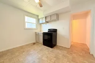 123 W College St, Harrisburg, IL 62946 - Photo 8