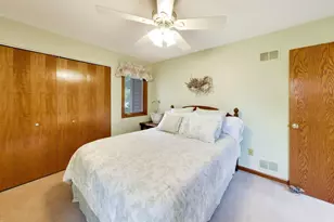 36701 N Lake St, Ingleside, IL 60041 - Photo 16