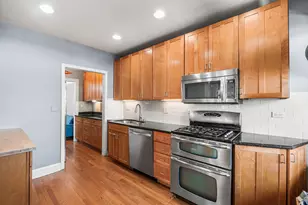 6209 N Mozart St, Chicago, IL 60659 - Photo 8