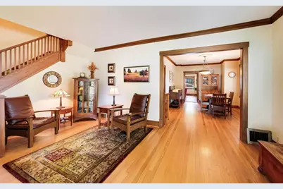 203 N Haddow Avenue, Arlington Heights, IL 60004 - Photo 4