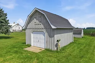 1132 Stony Point Rd, Dixon, IL 61021 - Photo 6
