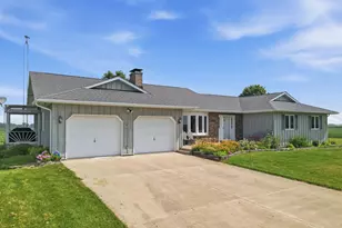 1132 Stony Point Rd, Dixon, IL 61021 - Photo 2