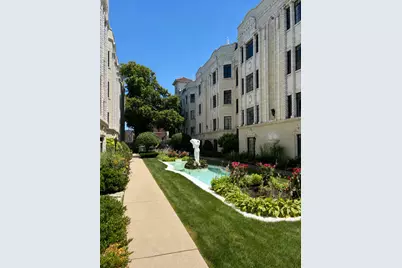 7348 N Ridge Boulevard #13B, Chicago, IL 60645 - Photo 2