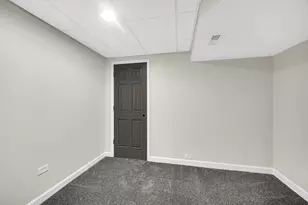 803 W Courtland St, Mundelein, IL 60060 - Photo 28
