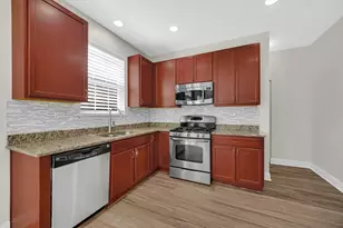 803 W Courtland St, Mundelein, IL 60060 - Photo 10