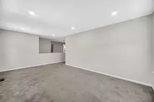 803 W Courtland St, Mundelein, IL 60060 - Photo 22